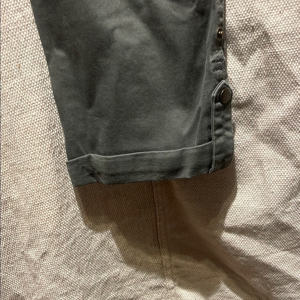 Men's Gray Cargo Pants - Picture 3 of 4